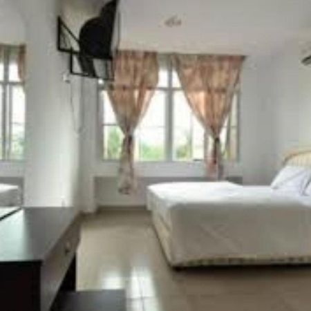 Melawati Ria Hotel Kuala Selangor Exteriör bild