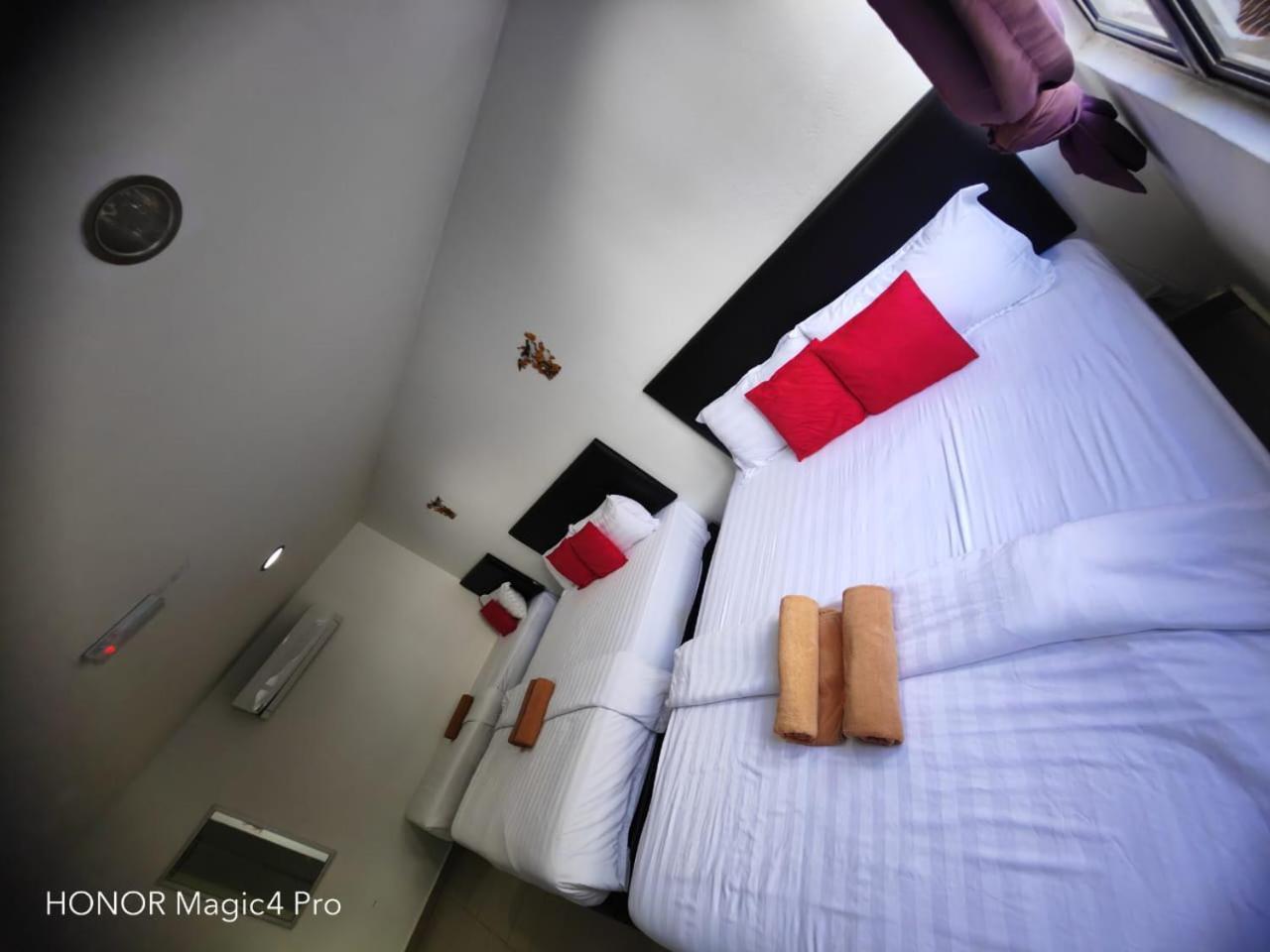 Melawati Ria Hotel Kuala Selangor Exteriör bild