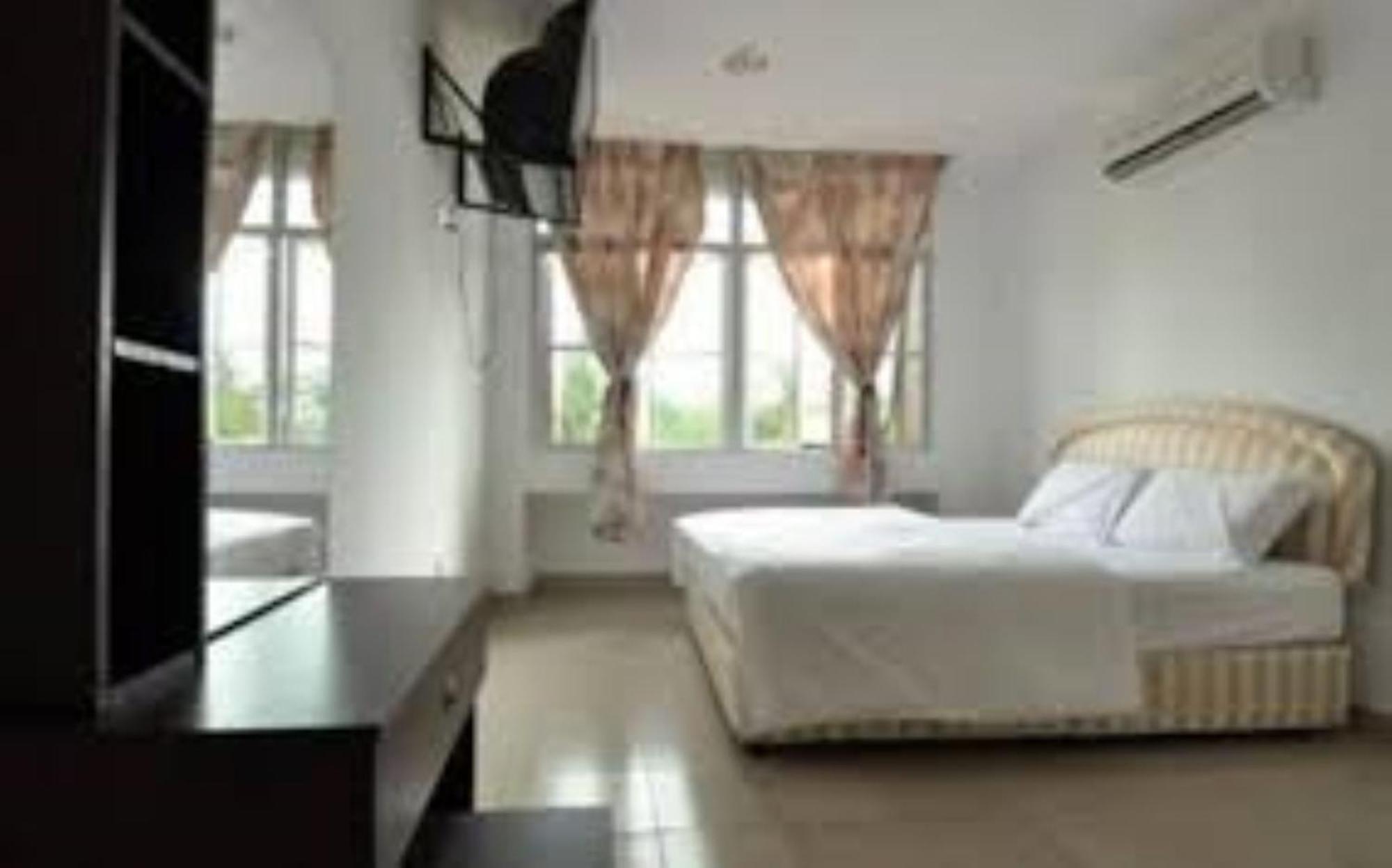 Melawati Ria Hotel Kuala Selangor Exteriör bild